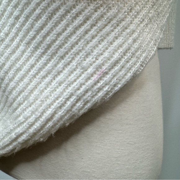 BDG Lexi Henley Fuzzy Crop Sweater M - Picture 12 of 16